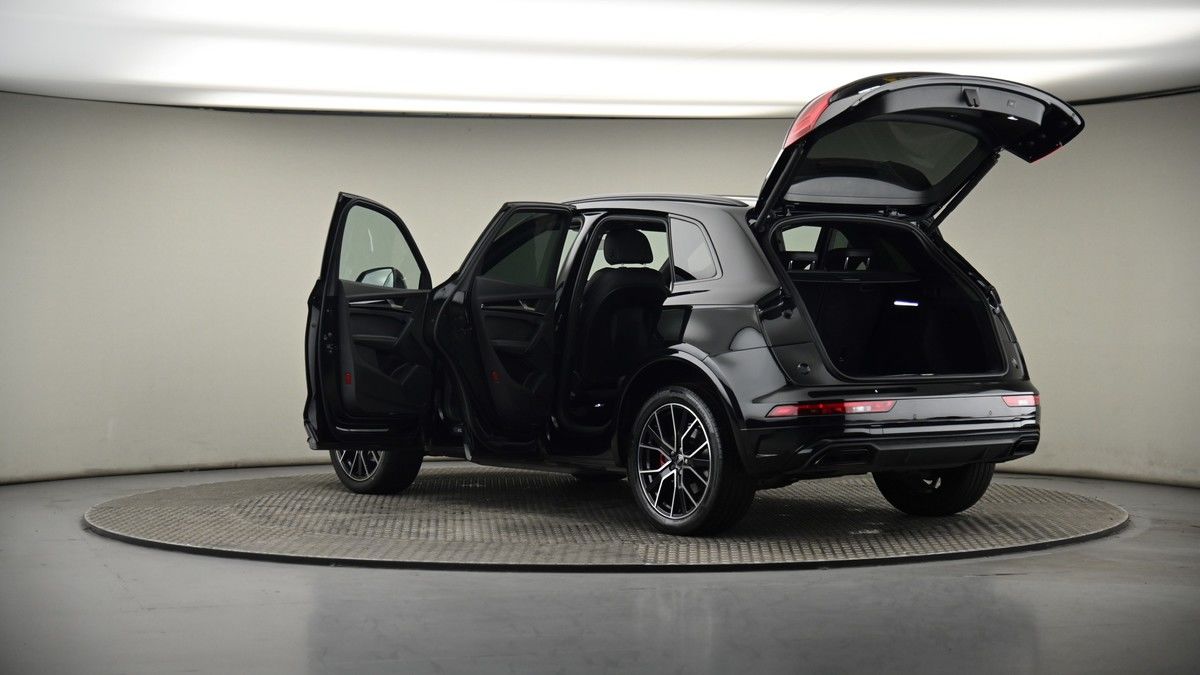 More views of Audi Q5