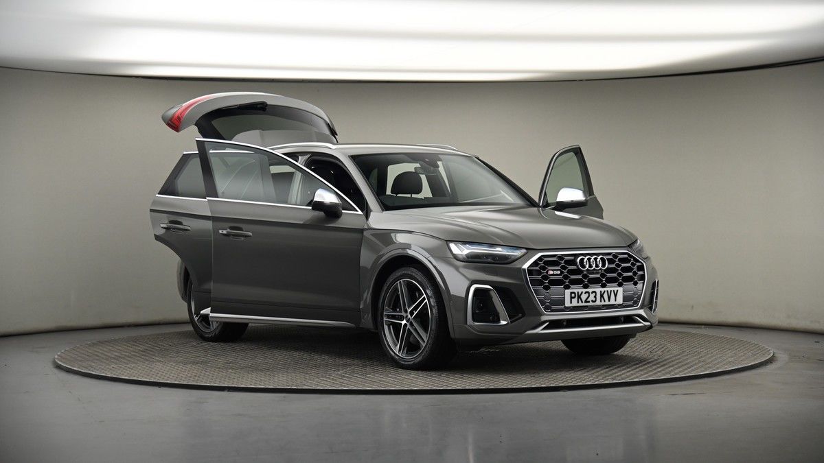 More views of Audi SQ5