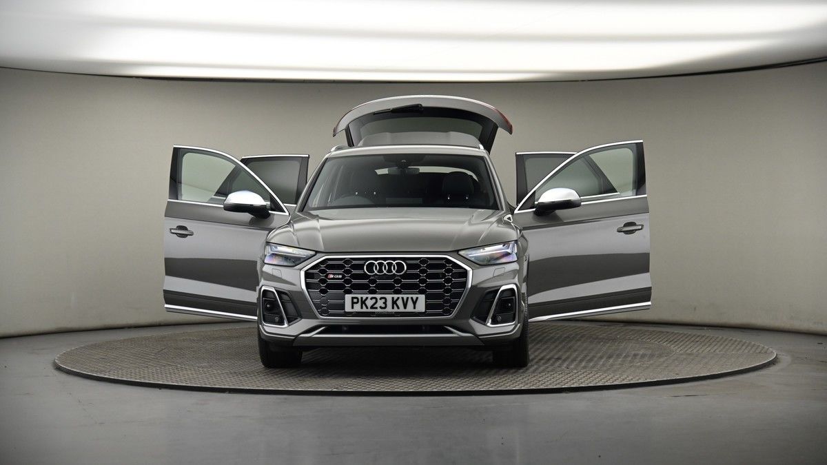 More views of Audi SQ5