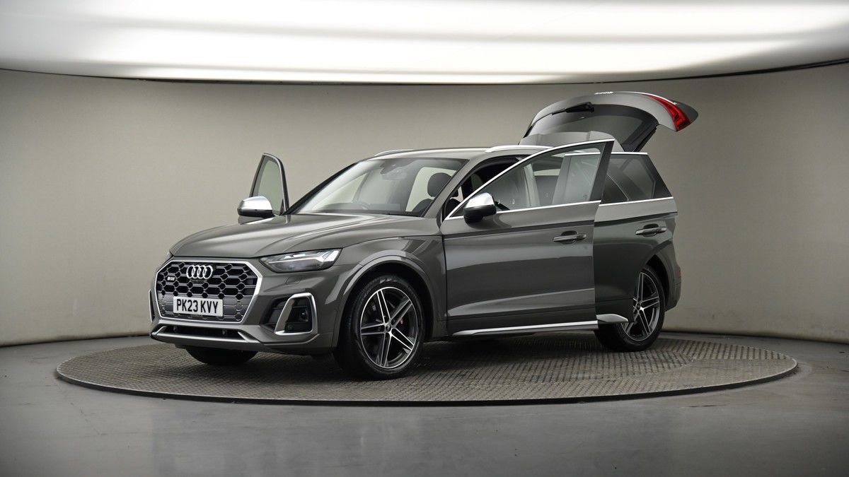 More views of Audi SQ5