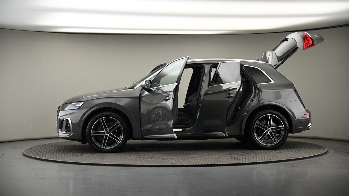 More views of Audi SQ5