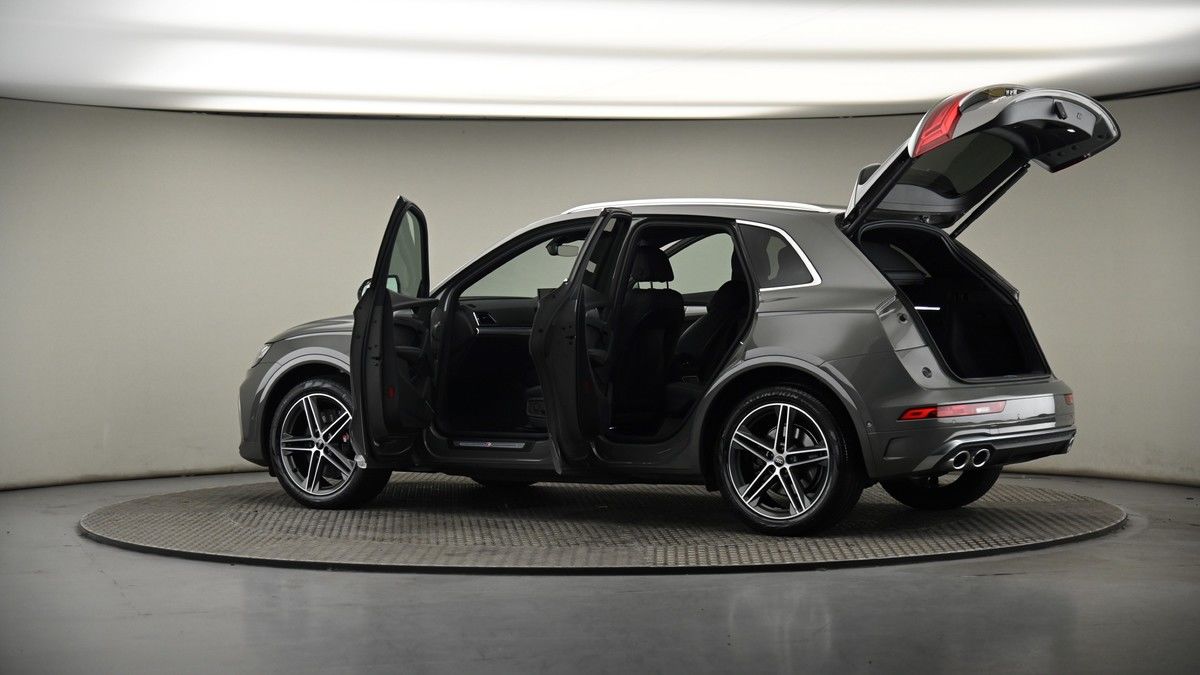 More views of Audi SQ5