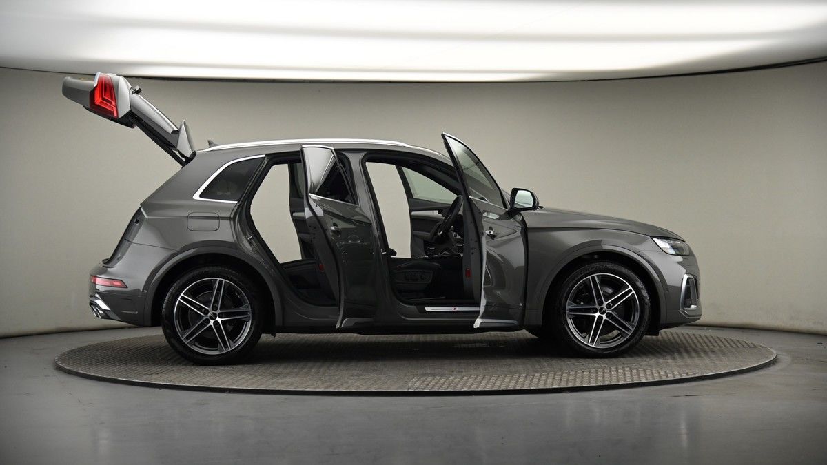 More views of Audi SQ5