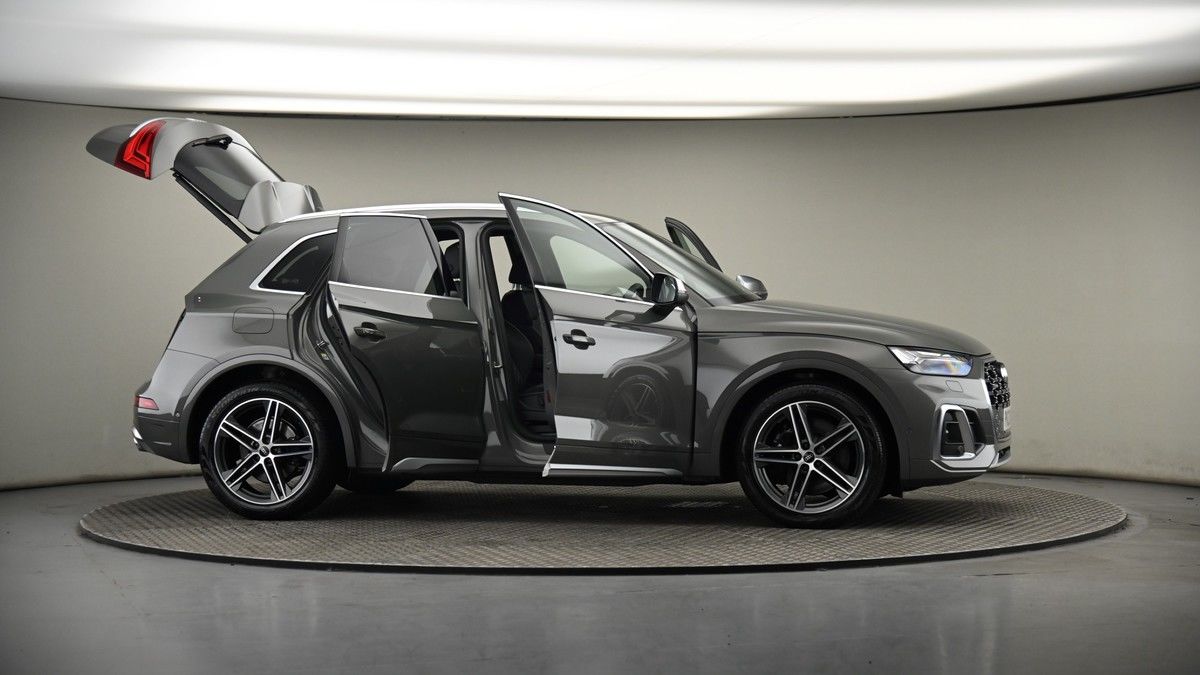 More views of Audi SQ5