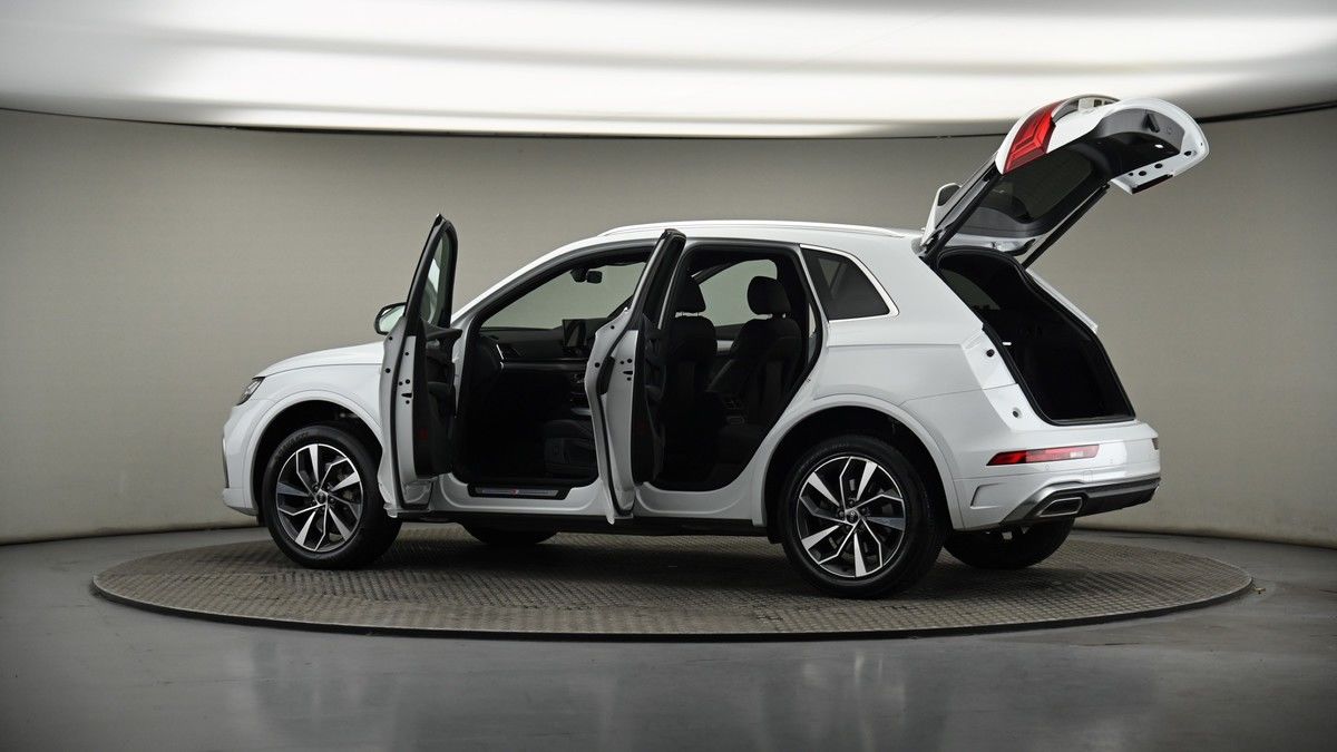 More views of Audi Q5