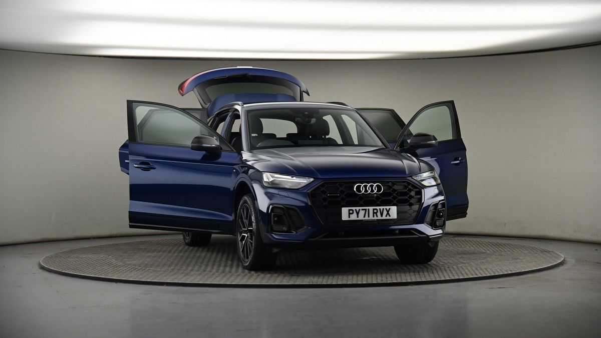 More views of Audi Q5