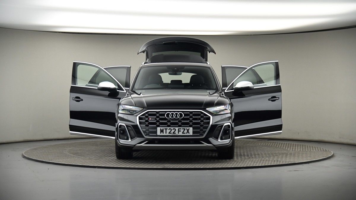 More views of Audi SQ5