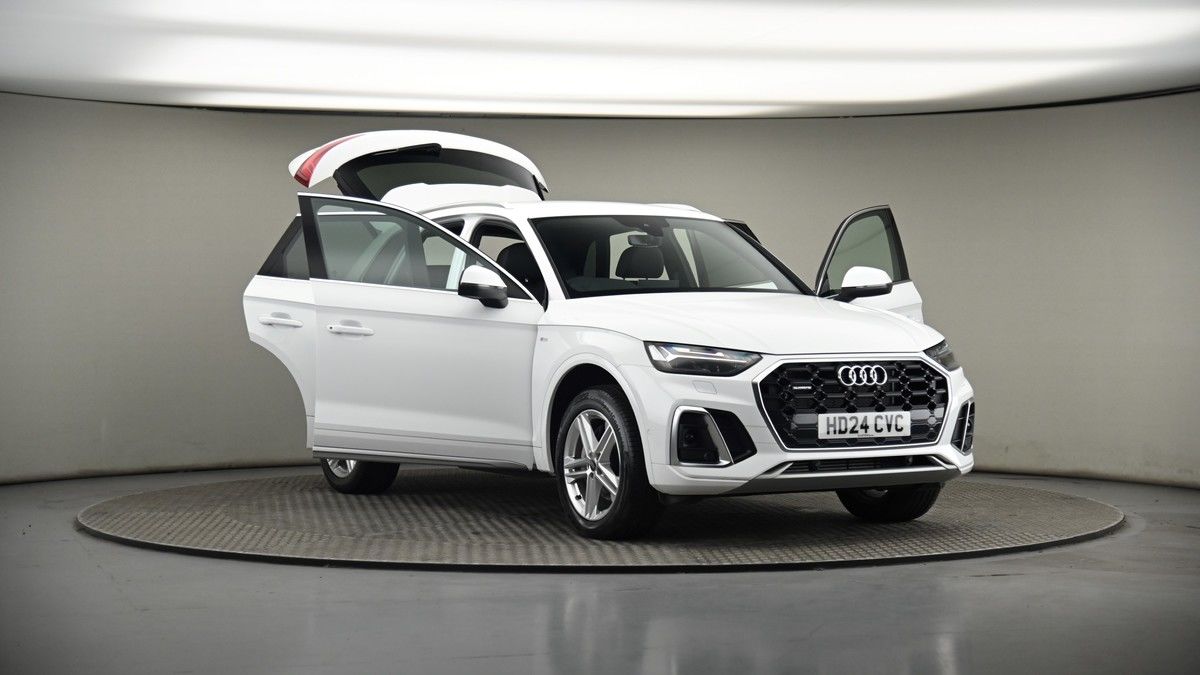 More views of Audi Q5