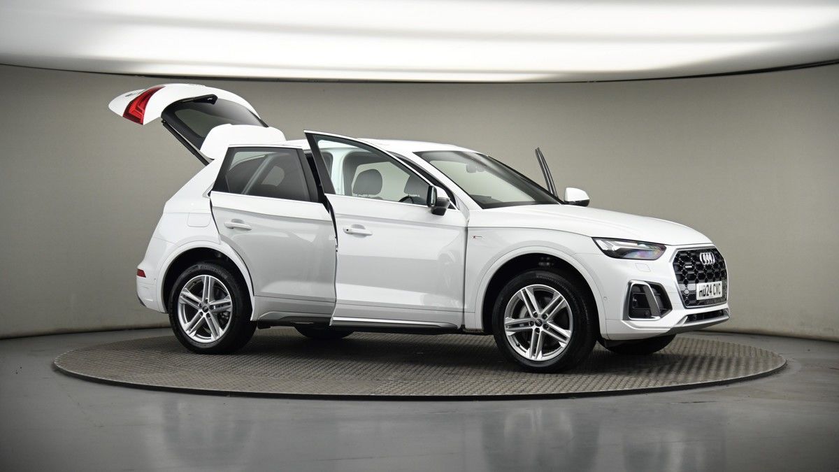 More views of Audi Q5