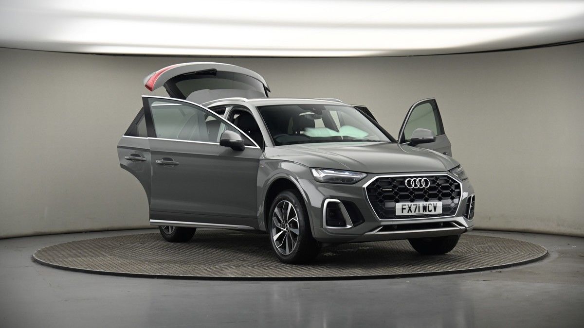 More views of Audi Q5