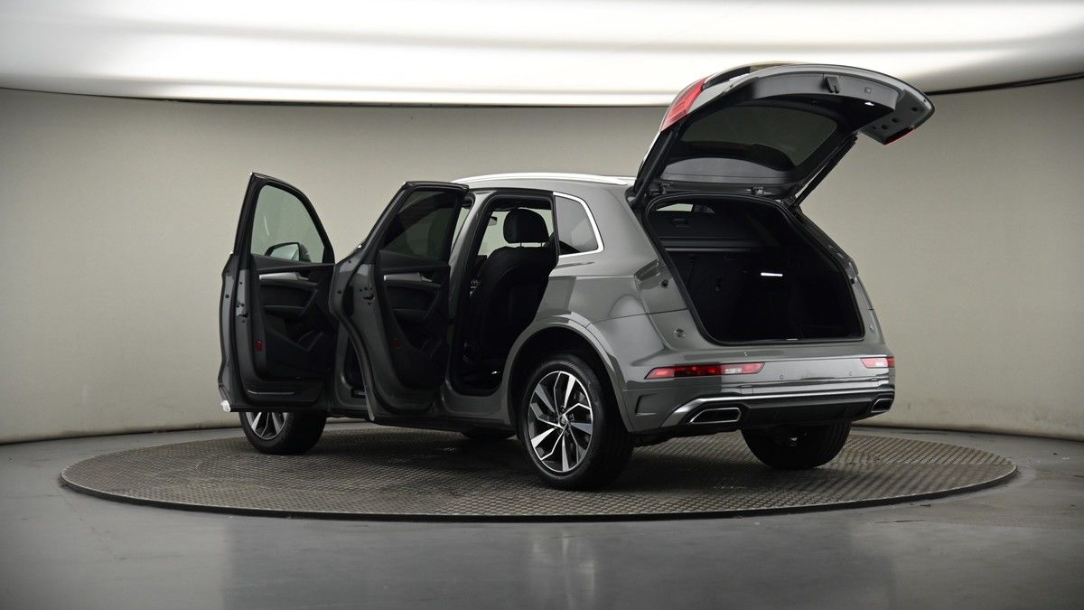 More views of Audi Q5