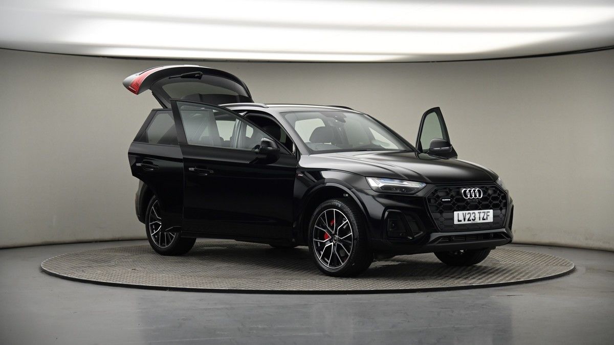 More views of Audi Q5