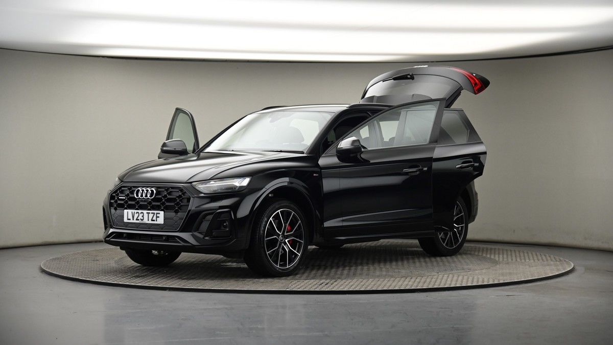 More views of Audi Q5