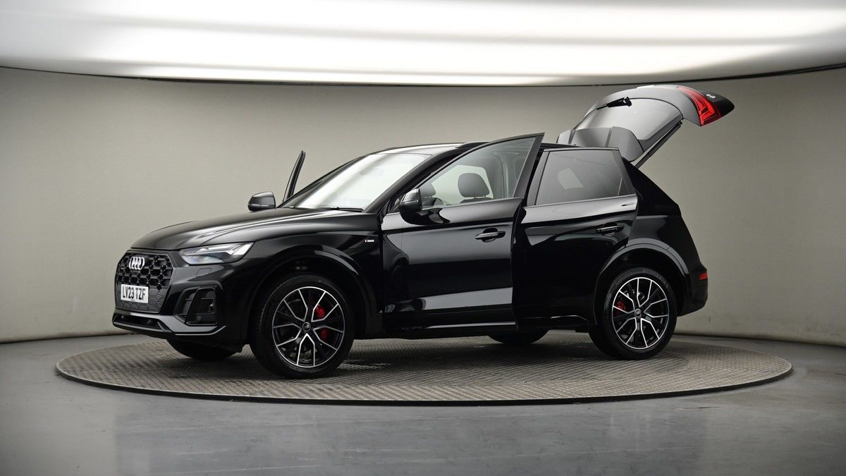 More views of Audi Q5