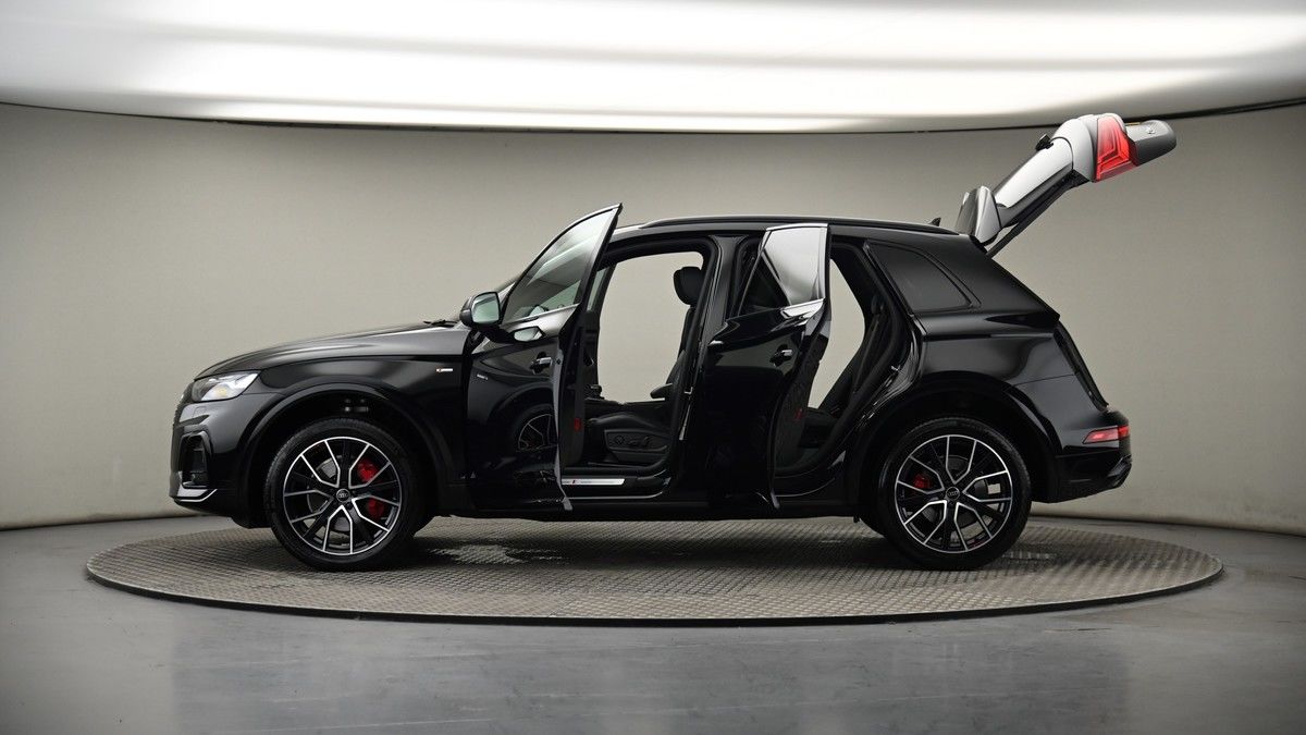 More views of Audi Q5