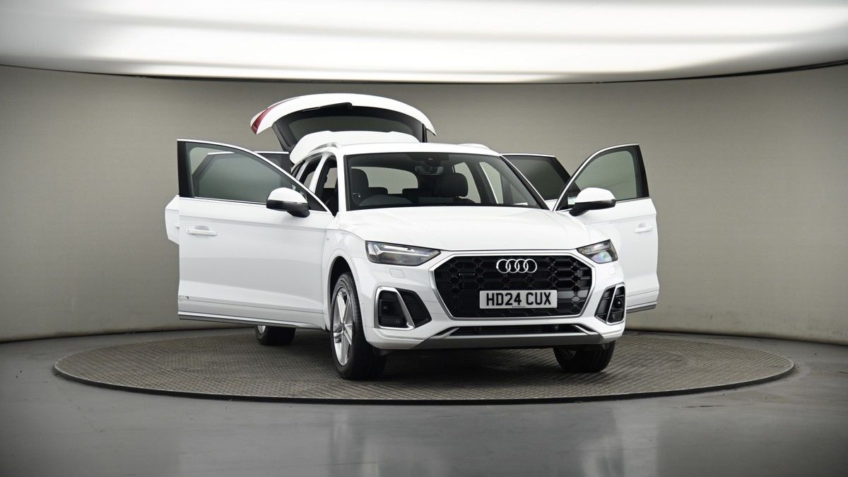 More views of Audi Q5