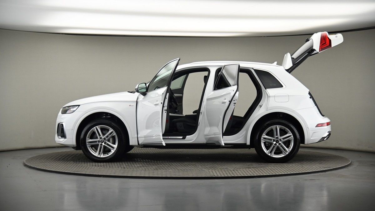 More views of Audi Q5