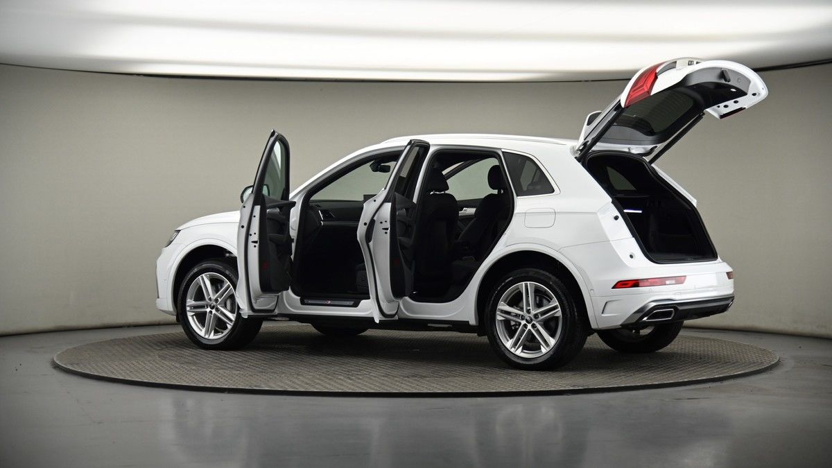 More views of Audi Q5