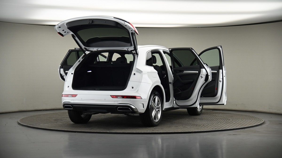 More views of Audi Q5