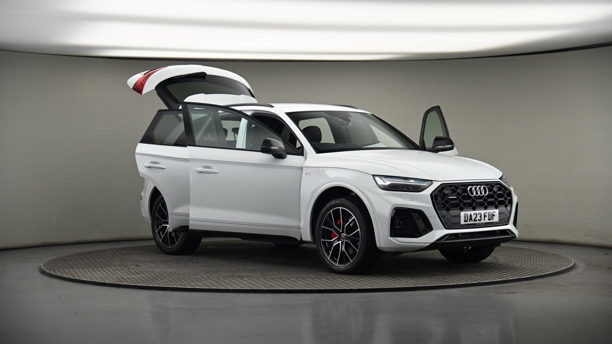 More views of Audi Q5