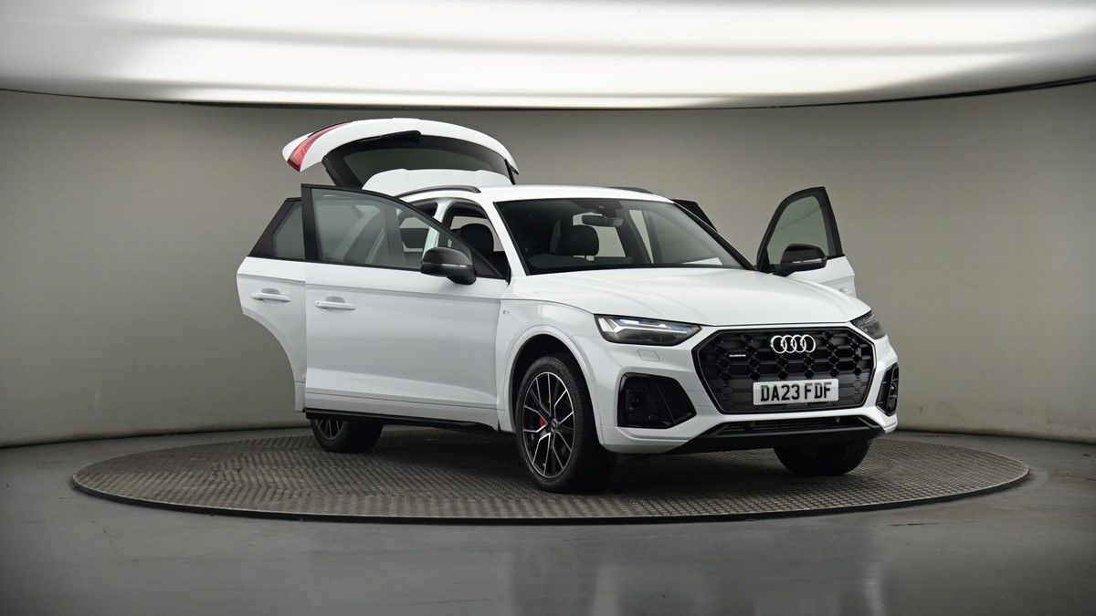 More views of Audi Q5