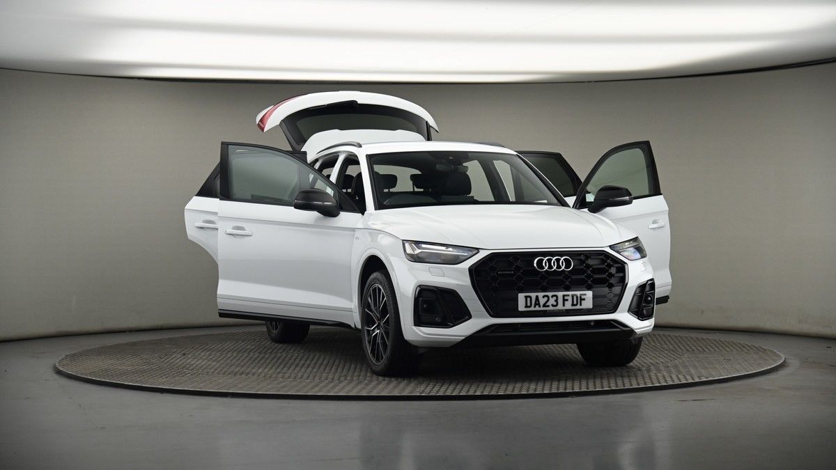More views of Audi Q5