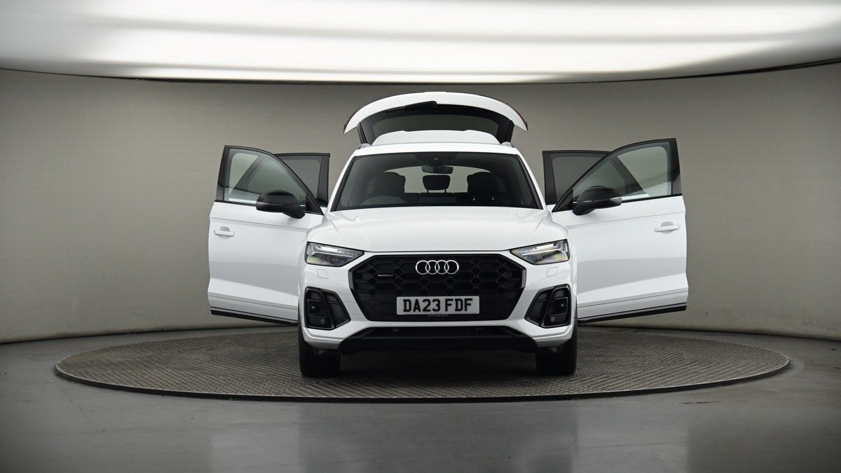More views of Audi Q5