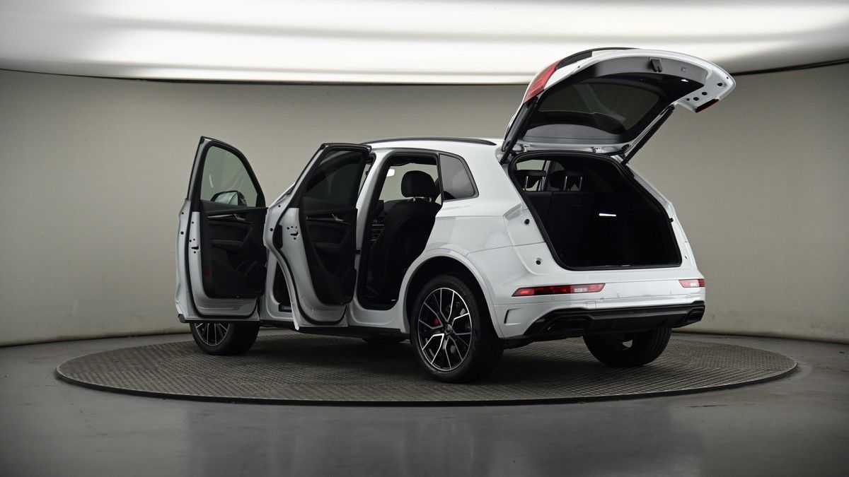 More views of Audi Q5