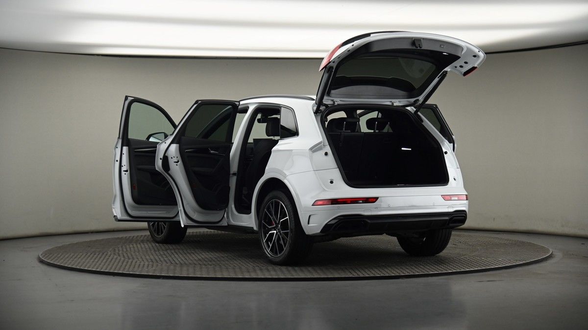 Audi Q5 Image 8