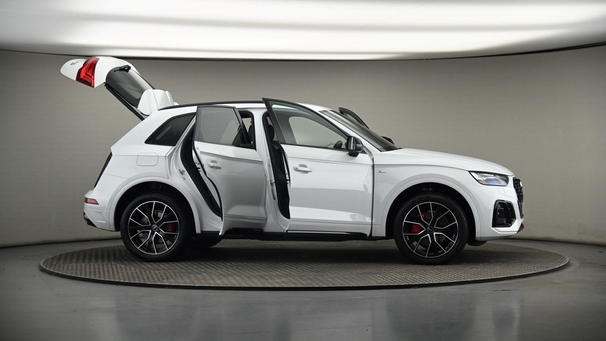 More views of Audi Q5