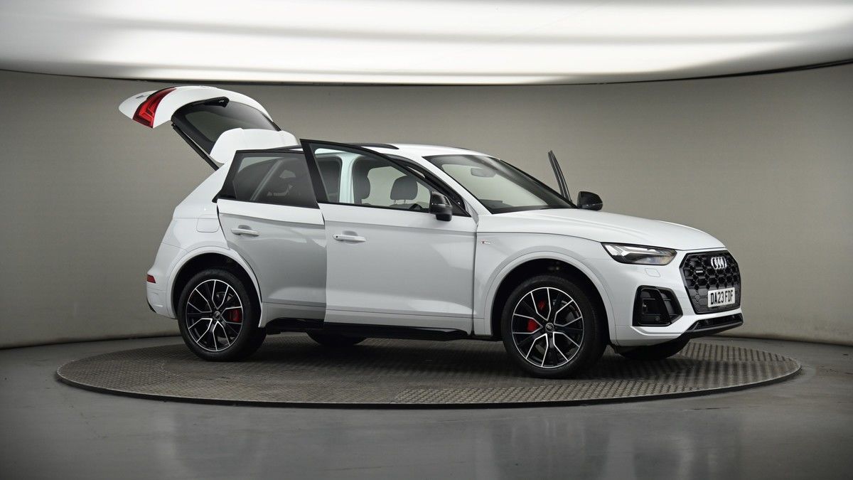More views of Audi Q5