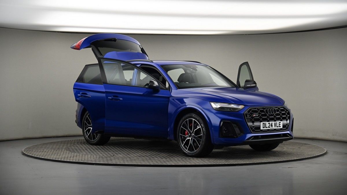 More views of Audi SQ5