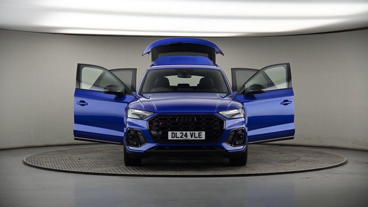 More views of Audi SQ5