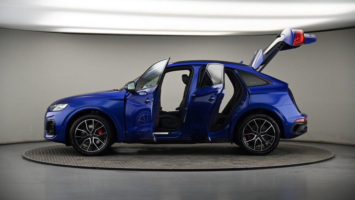 More views of Audi SQ5