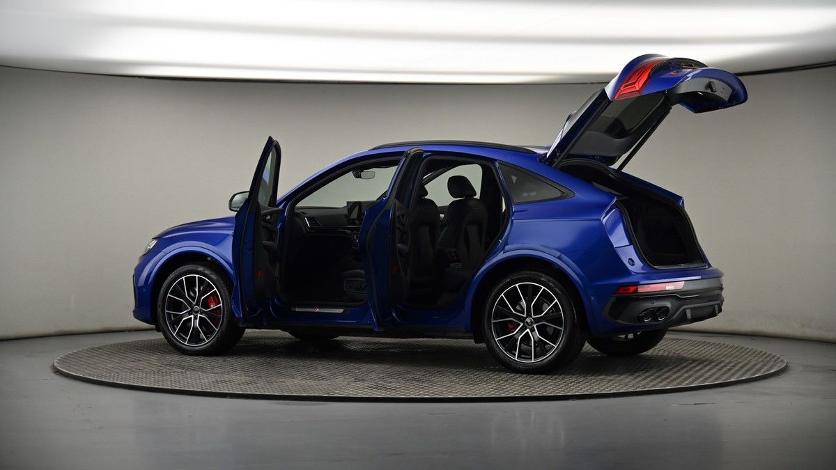 More views of Audi SQ5