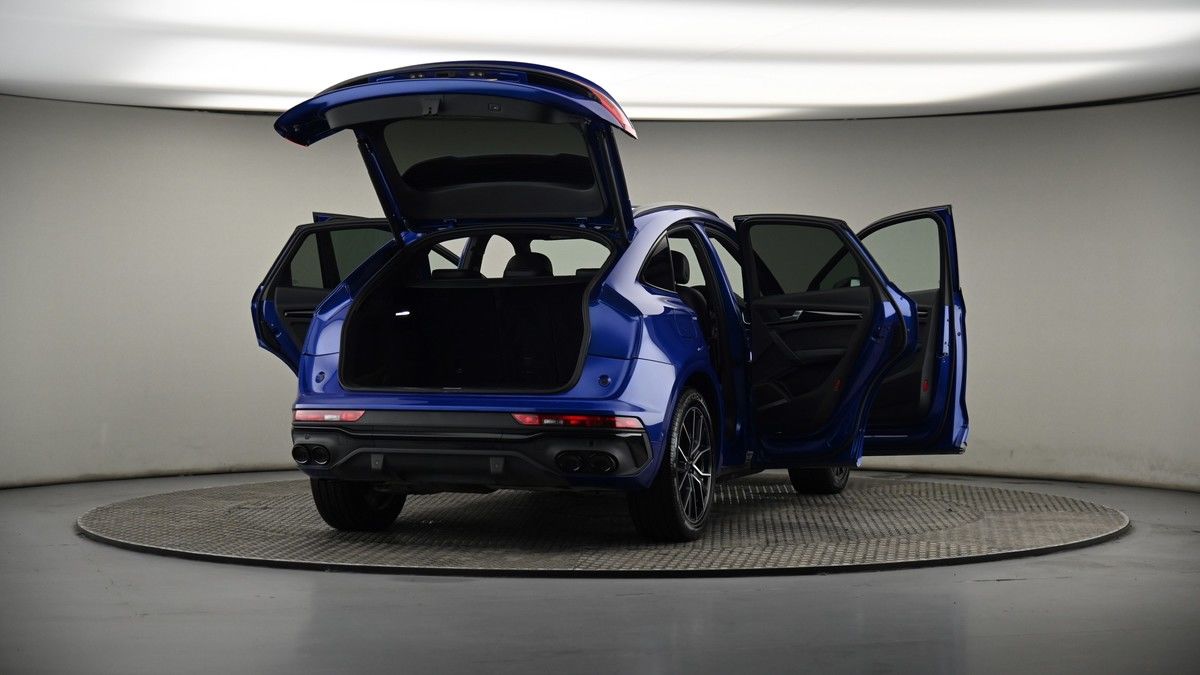 More views of Audi SQ5