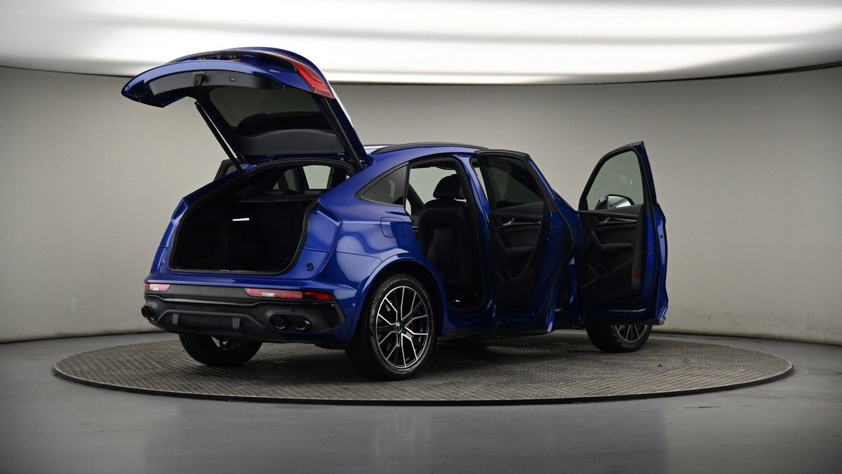 More views of Audi SQ5