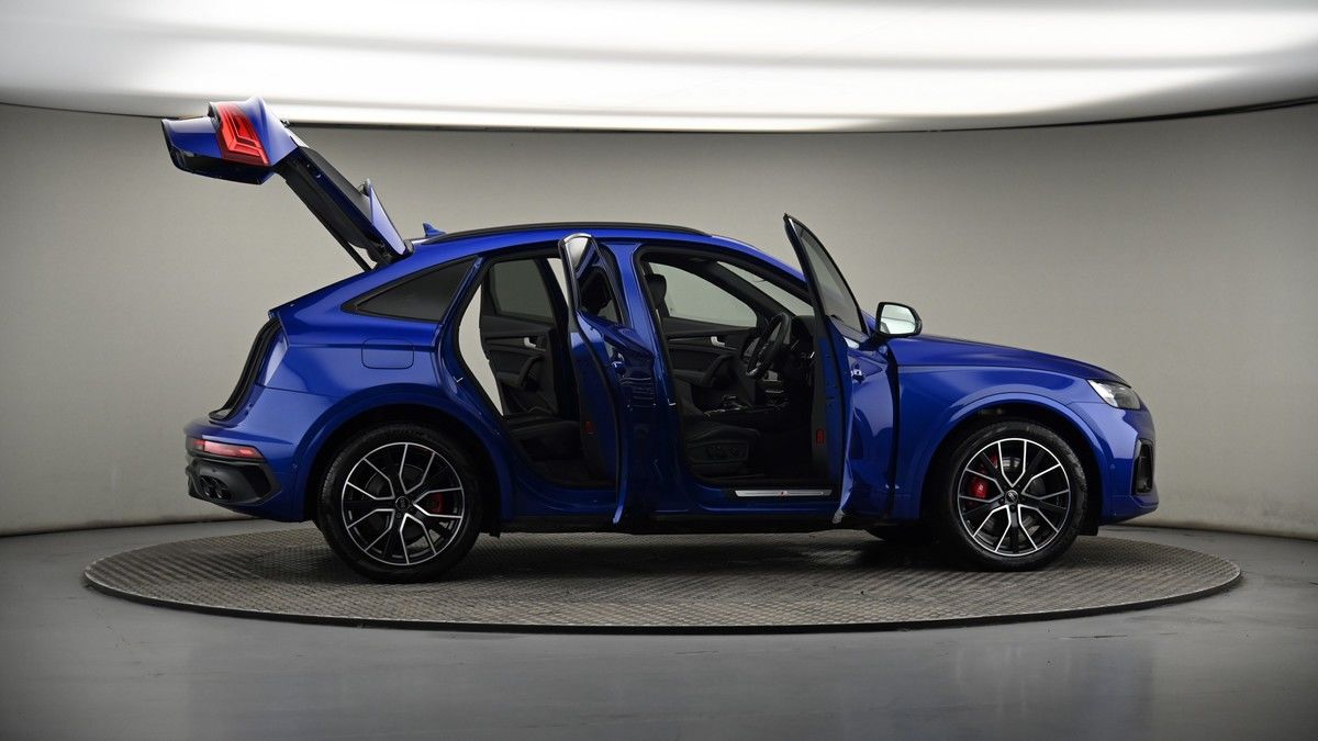 More views of Audi SQ5