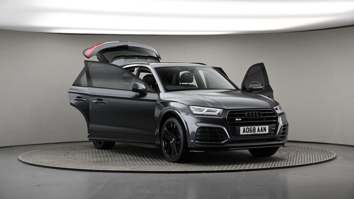 More views of Audi SQ5