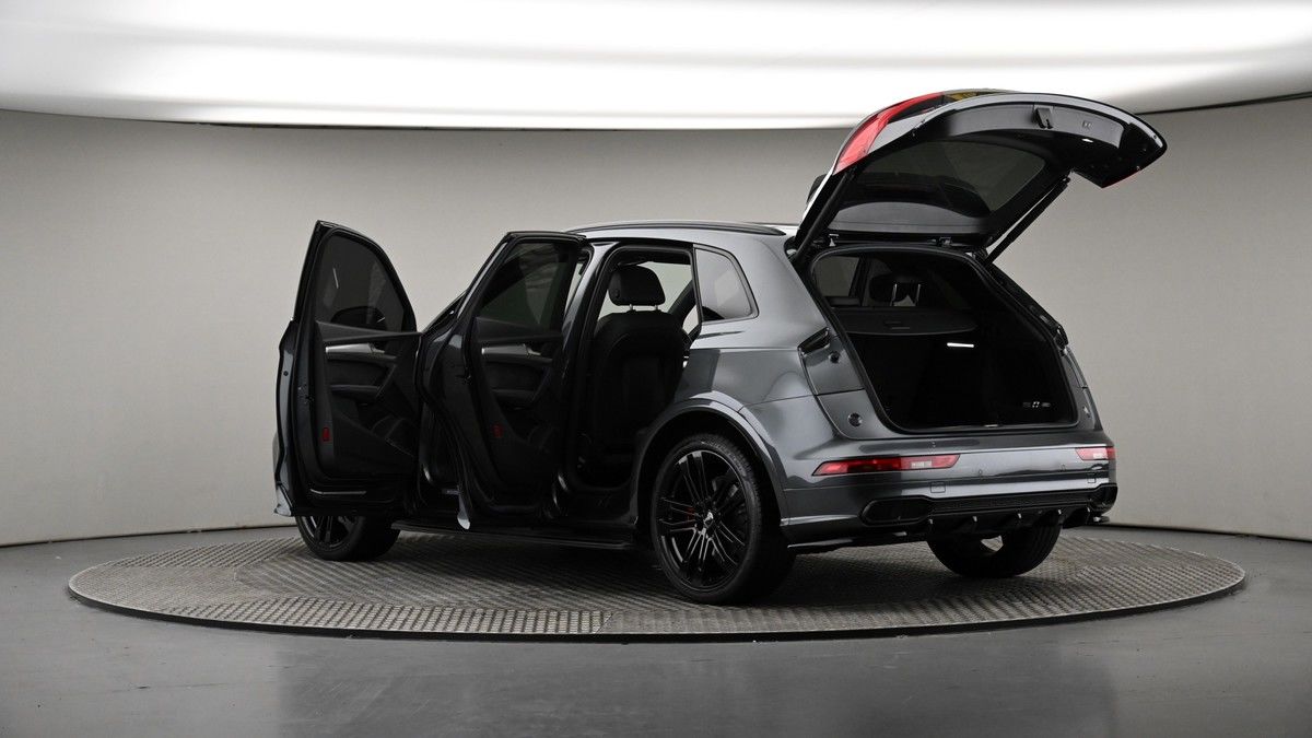 More views of Audi SQ5