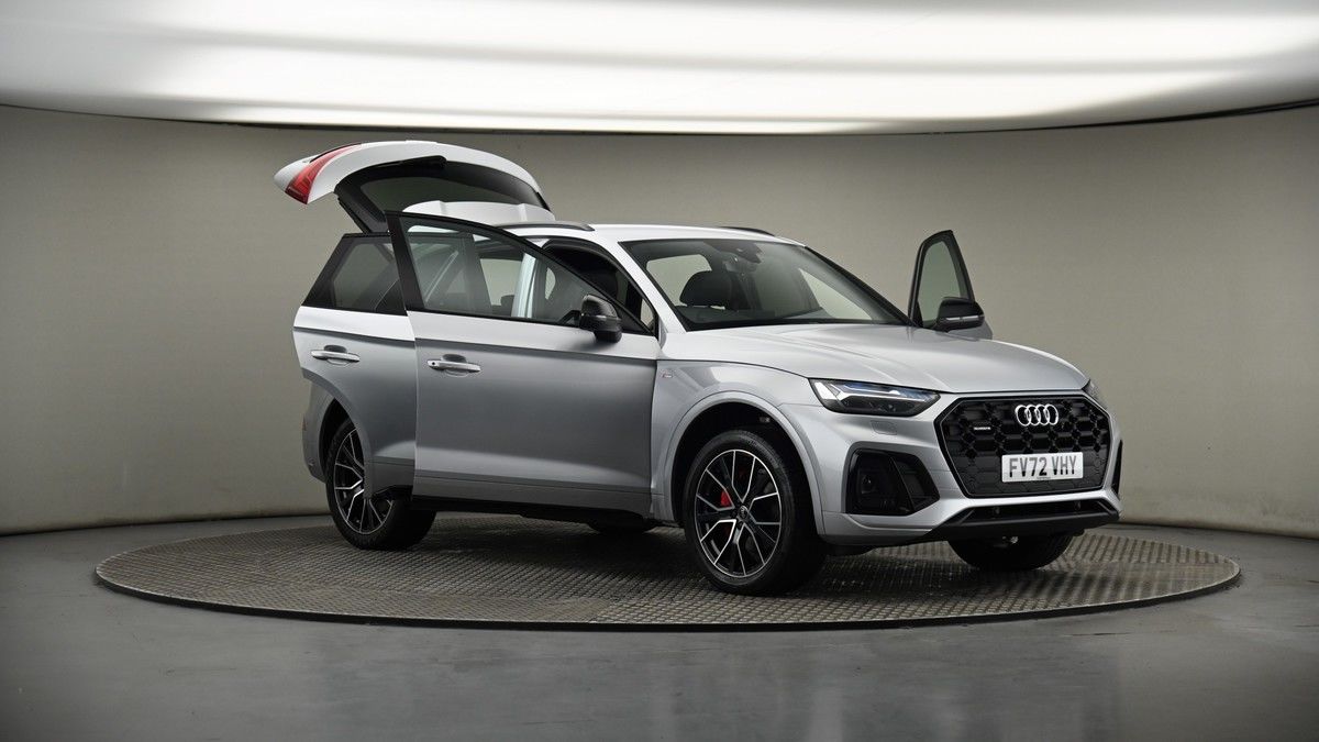 More views of Audi Q5