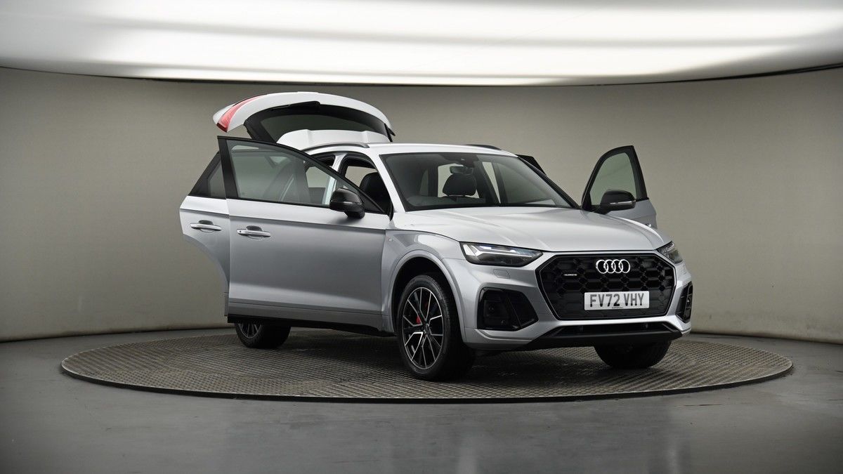 More views of Audi Q5