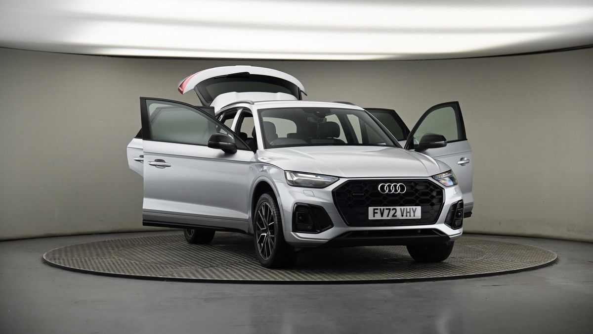 More views of Audi Q5