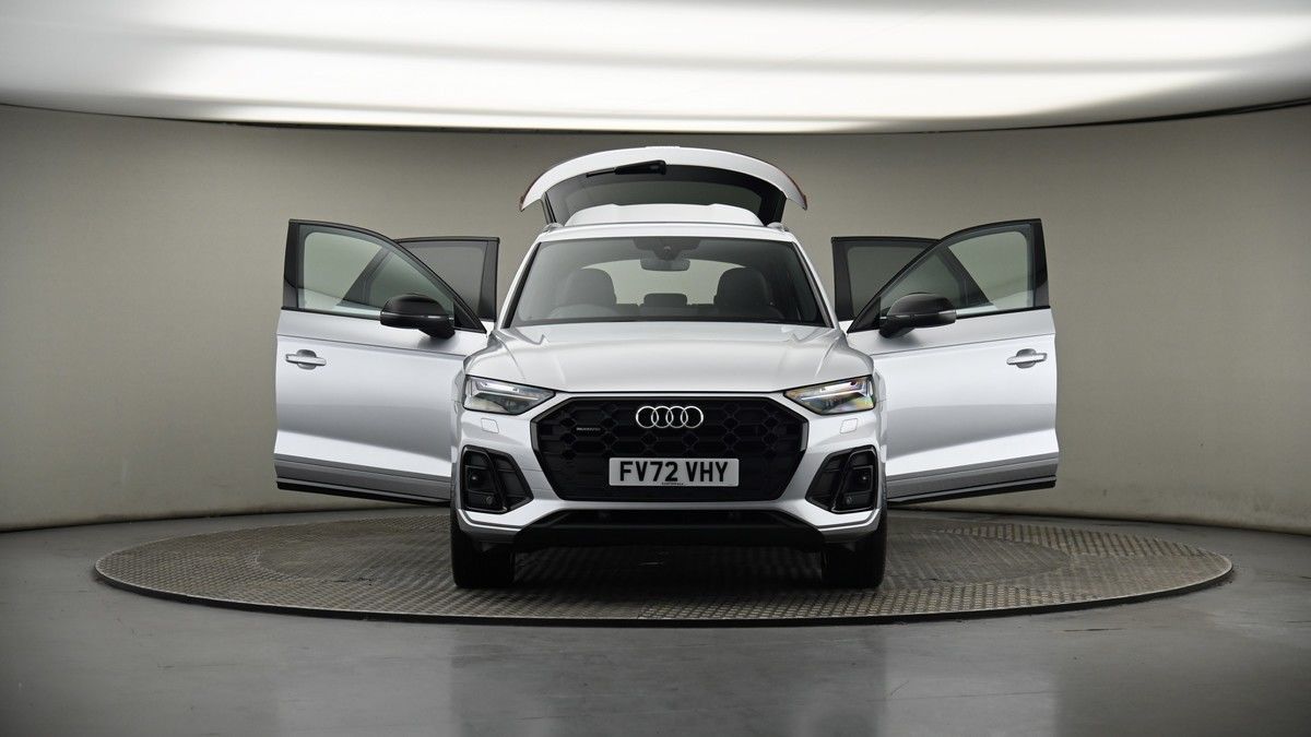 More views of Audi Q5
