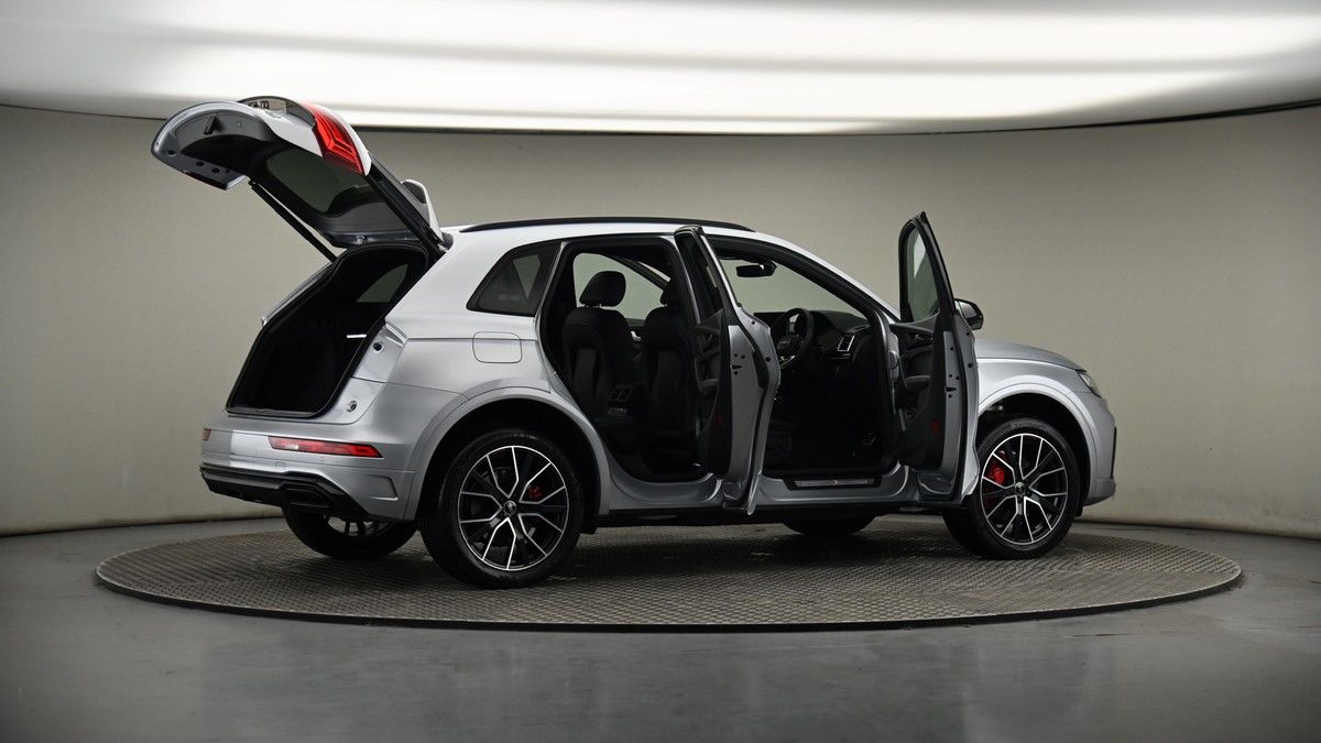 More views of Audi Q5