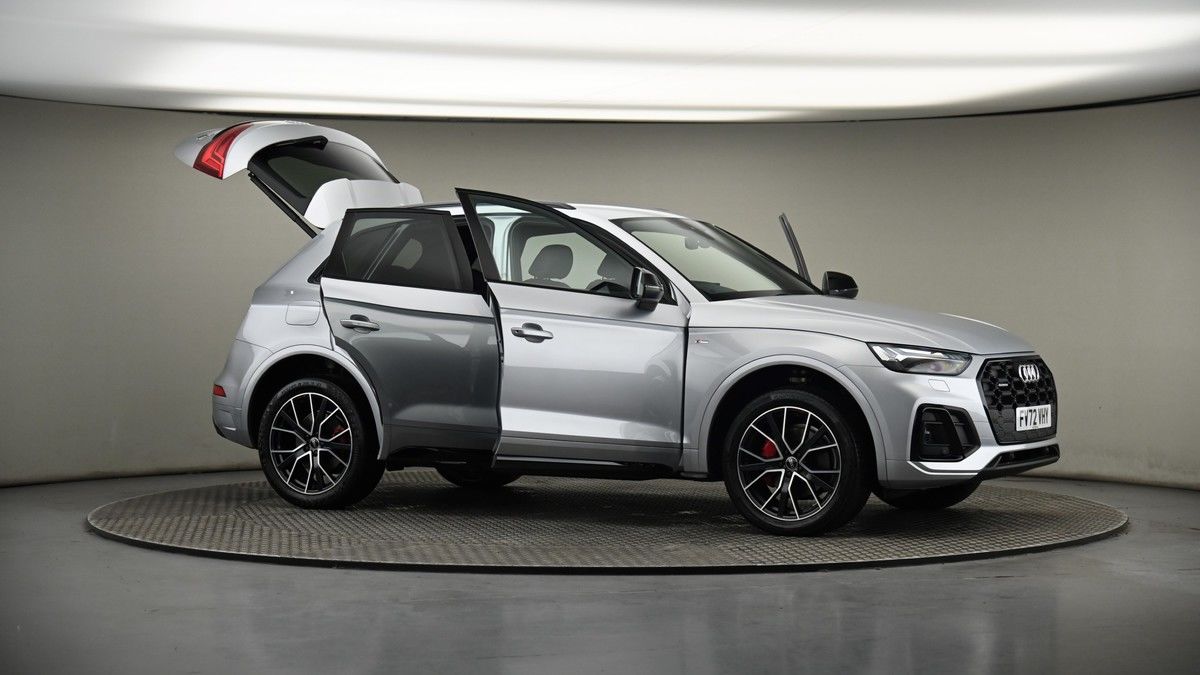 More views of Audi Q5