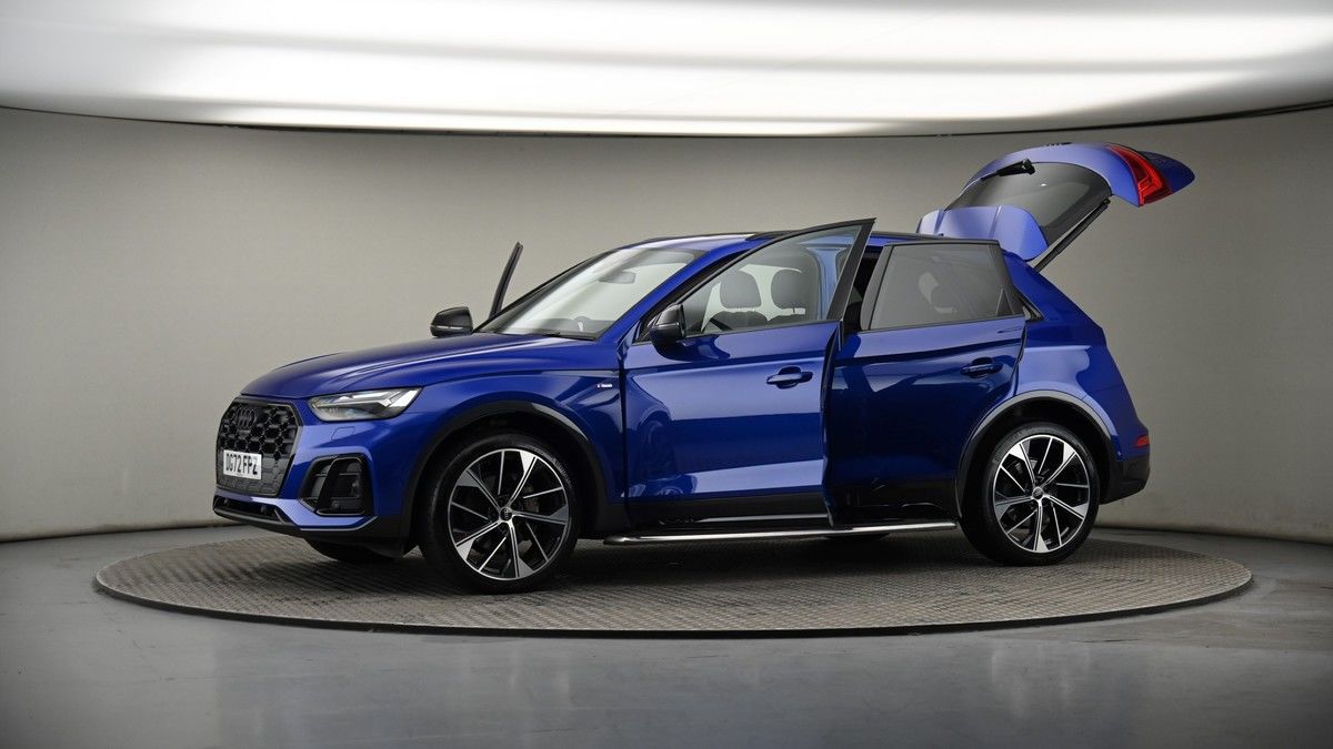 More views of Audi Q5
