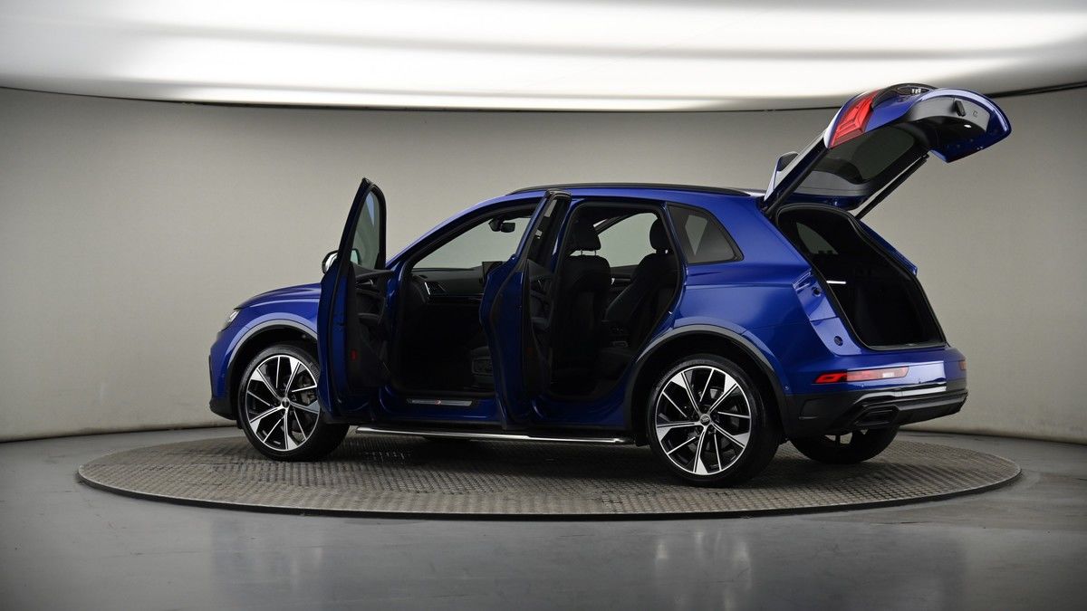 More views of Audi Q5