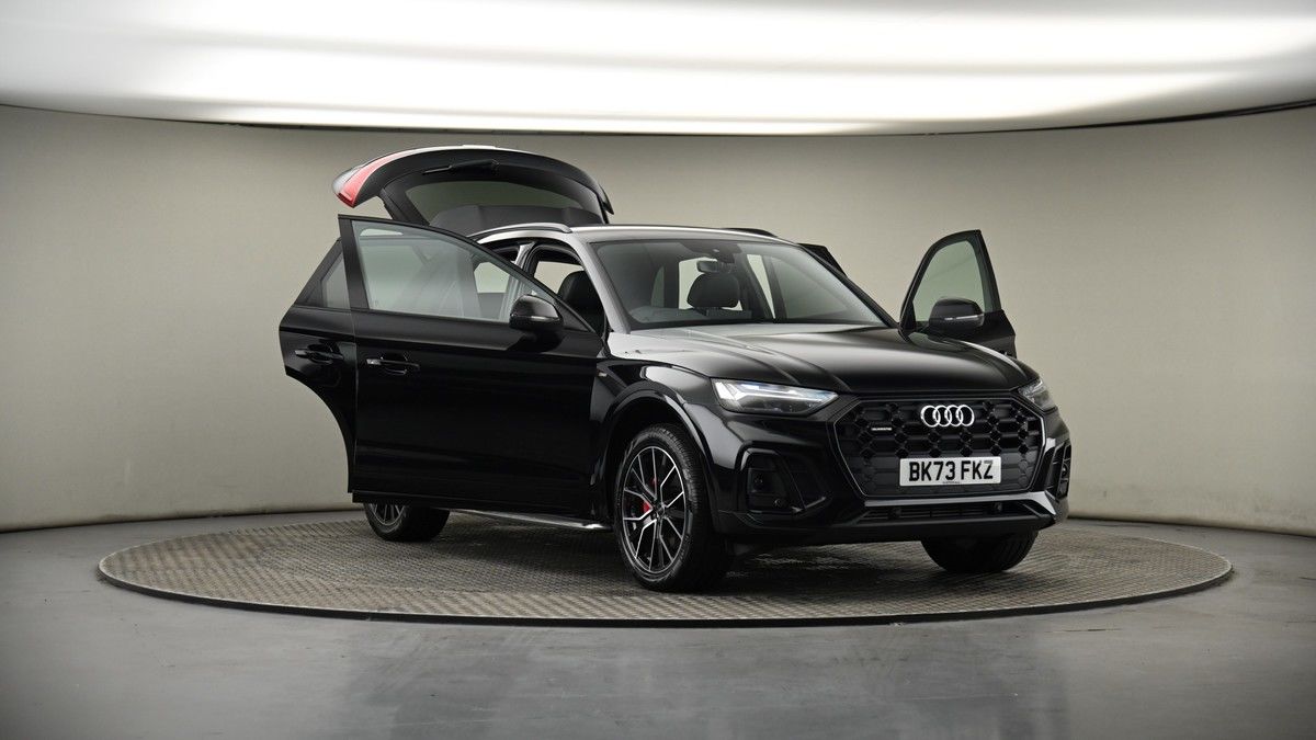 More views of Audi Q5