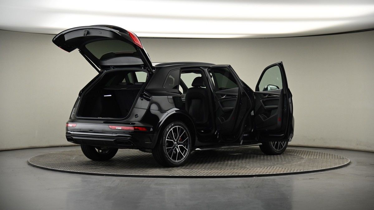 More views of Audi Q5